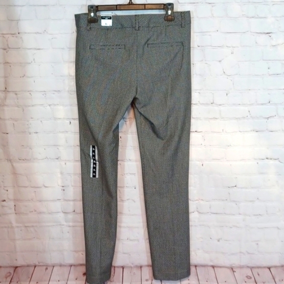 Express Woman's Casual Black & White Tweed Looking Casual Warm Pants Cuffed sz8 - Picture 3 of 11